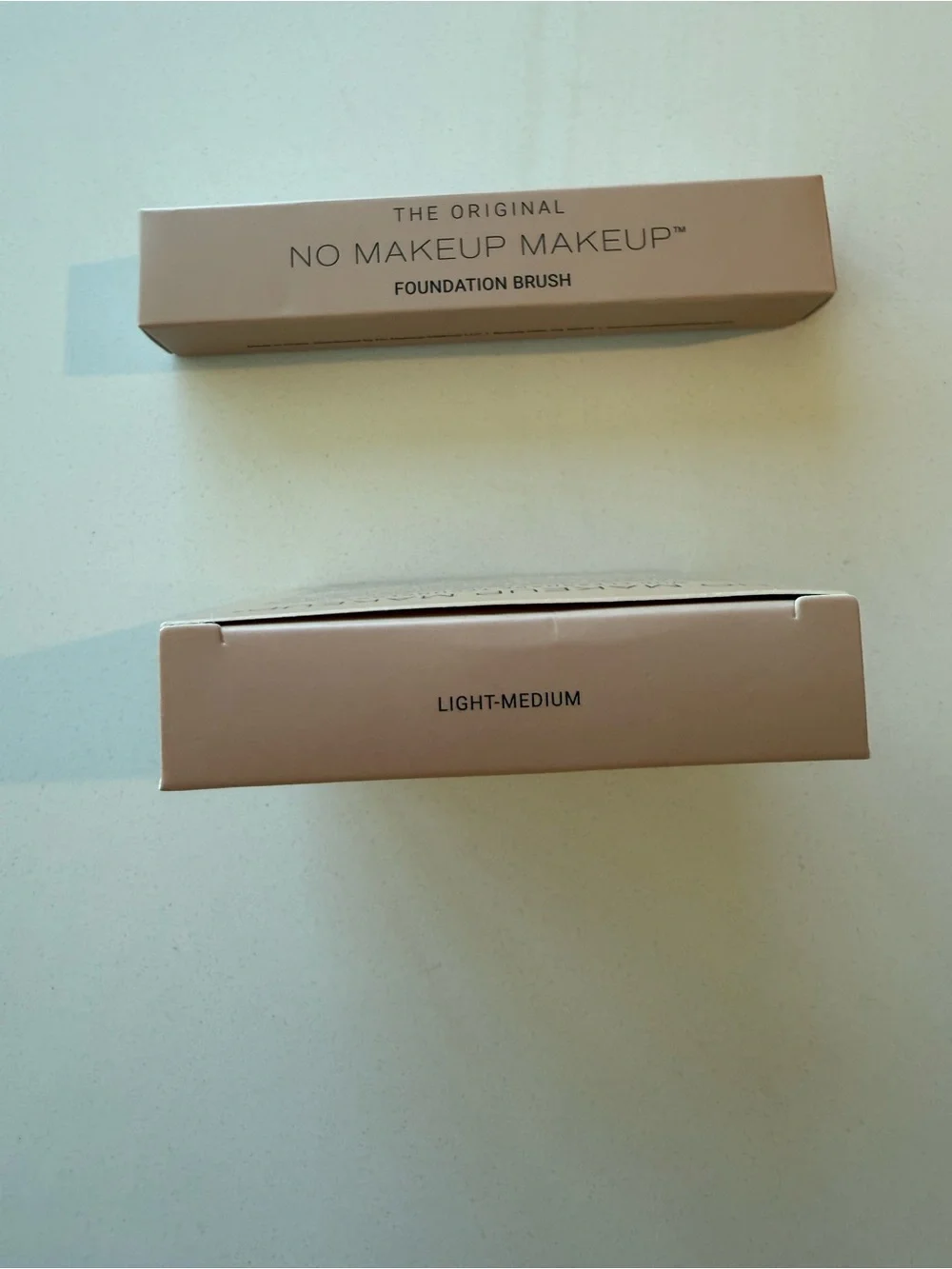No Makeup Makeup foundation and brush set- Light-Medium